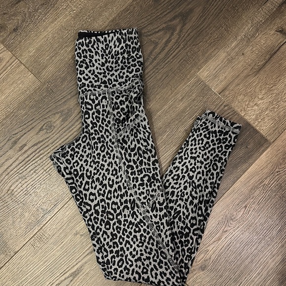 Strut This Remi Light Grey Legging Size Small - Picture 10 of 14